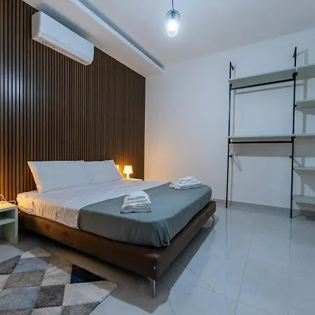 דירה Swieqi 3bdr New *